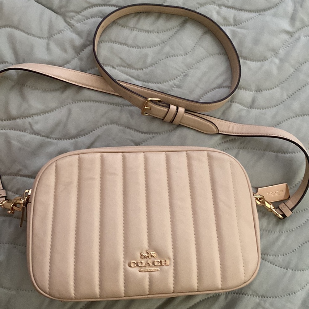 Coach Jes Quilted Crossbody! Gem